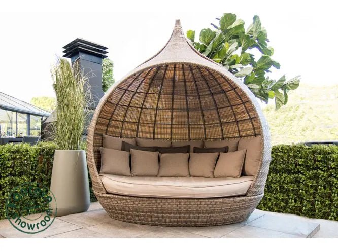 Haus &amp; Heim Lounge Nest Corone | Melange – Luxuriöses Tagesbett für den Außenbereich